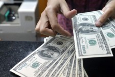 قیمت دلار در آستانه بازگشت به دامنه ۲۹ هزار تومان