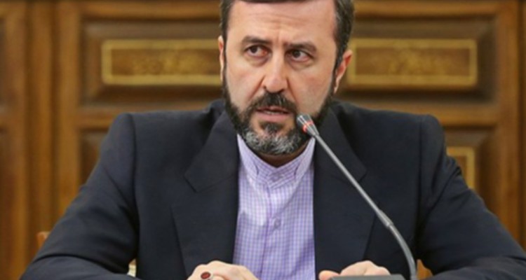 غریب‌آبادی: دولت کانادا باید قانون ممنوعیت استفاده از حجاب را لغو کند