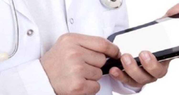 پای لنگان اجرای نسخه‌های الکترونیکی در سیستم درمان کشور/ وقتی نسخه‌های کاغذی همچنان اعتبار دارند!