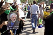 فتنه 88؛ گناه نابخشودنی| روایت «آذر آمریکایی» اصلاح‌طلبان تندرو / از درخواست تحریم تا اهانت به امام (ره)