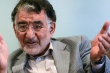 مرد میدان|گره‌گشایی حاج قاسم در کمیسیون‌های مشترک ایران با عراق و سوریه/سردار طراح استراتژی تجاری در منطقه بو