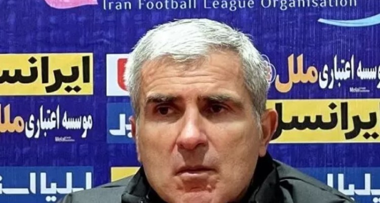 بازی برابری با پرسپولیس داشتیم/ از عملکرد تراکتور راضی هستم