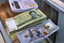 دستاورد ارز ۴۲۰۰ تومانی چه بود؟/ تورم برای مردم و رانت برای خواص