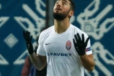 تماس فنرباغچه با وکیل سه بازیکن/ صیادمنش در لیست فروش است