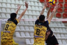 لیگ برتر والیبال| شکست صدرنشین در یزد/ پیکان و هراز پیروز شدند