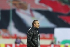 حد و اندازه خودتان را بدانید و درباره پرسپولیس صحبت نکنید