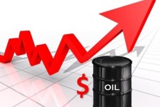 قیمت نفت ۱۰۰ دلاری شد/رکوردشکنی طلای سیاه پس از ۸ سال