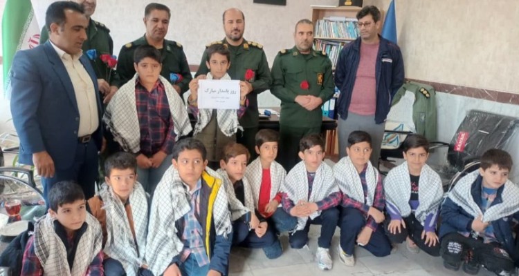 مسئولان ادارات با فرمانده سپاه صحنه دیدار نمودند