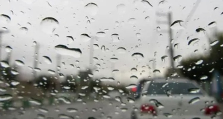 جاده‌های استان کرمانشاه لغزنده هستند