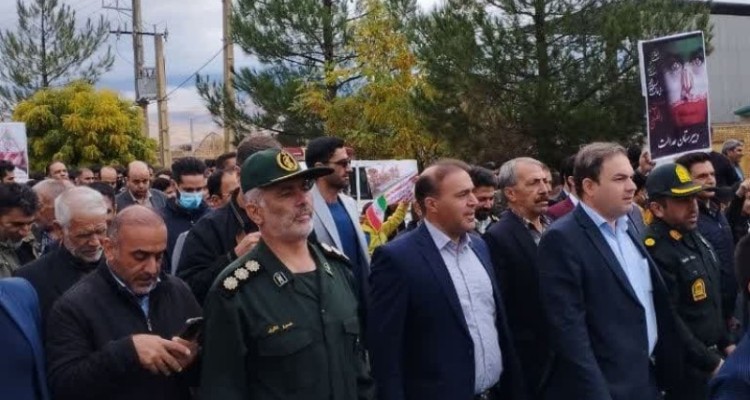 ۱۳ آبان دینور