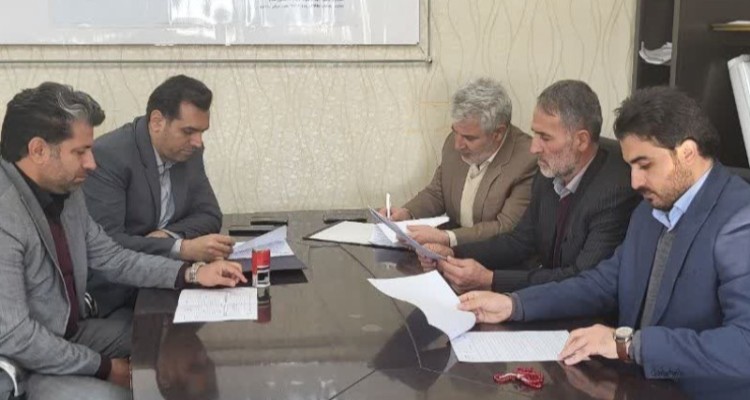 قرارداد اجرای پروژه فیبر منازل و کسب و کارها در صحنه   