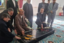 غبار روبی مزار شهدای صحنه با حضور استاندار کرمانشاه