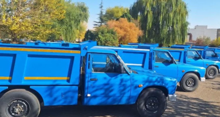 اختصاص و تحویل ۵دستگاه وانت نیسان به دهیاری های صحنه