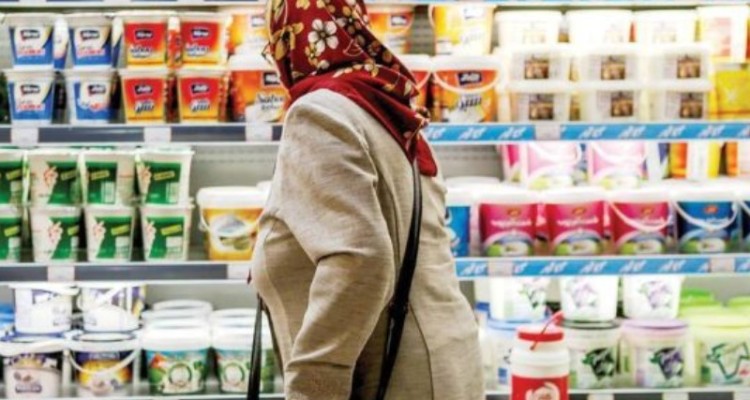 افزایش قیمت لبنیات تخلف است