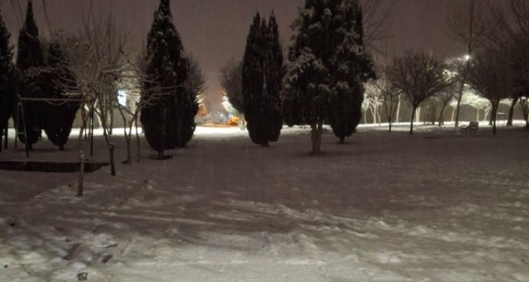 خلق تصاویر زیبا با بارش برف در صحنه