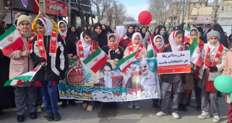 حضور مردم باغ شهر صحنه در راهپیمایی ۲۲ بهمن