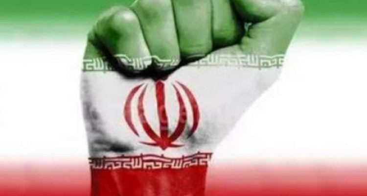 ملت ایران مقابل توطئه‌های آمریکا ایستادگی می‌کند