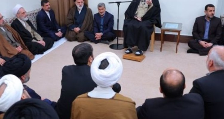 حوزه علمیه وام‌دار آیت‌الله جوادی آملی است