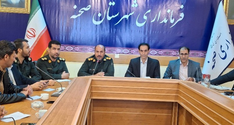 برگزاری جلسه شورای اداری شهرستان به مناسبت هفته بسیج