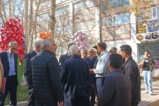 بازدید فرماندار صحنه و اعضا کارگروه تنظیم بازار از واحدهای صنفی و غیر صنفی   