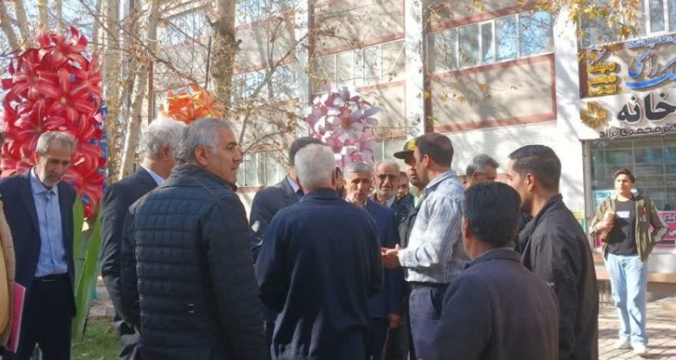 بازدید فرماندار صحنه و اعضا کارگروه تنظیم بازار از واحدهای صنفی و غیر صنفی   