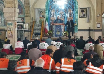 تأکید امام جمعه صحنه بر هوشیاری در برابر جنگ ترکیبی دشمن و ضرورت توجه جدی به معیشت مردم
