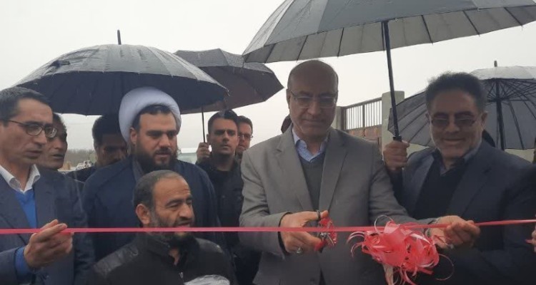 استاندار کرمانشاه پروژه‌های عمرانی ۱۲ روستای صحنه را افتتاح کرد.