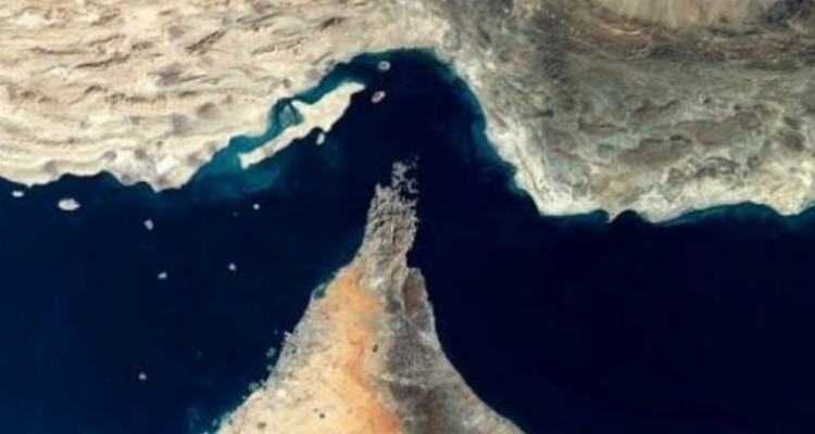 تحلیلگر ارشد ژئوپلیتیک در نظام بین‌الملل:تهدید علیه کشتیرانی در تنگه هرمز بحران‌آفرین است