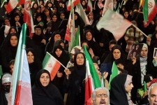 اجتماع دختران جان‌فدای ایران در صحنه