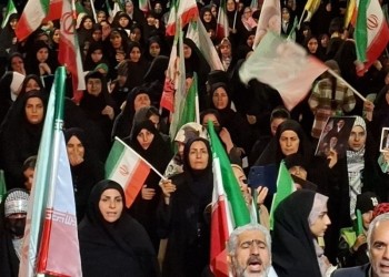 اجتماع دختران جان‌فدای ایران در صحنه