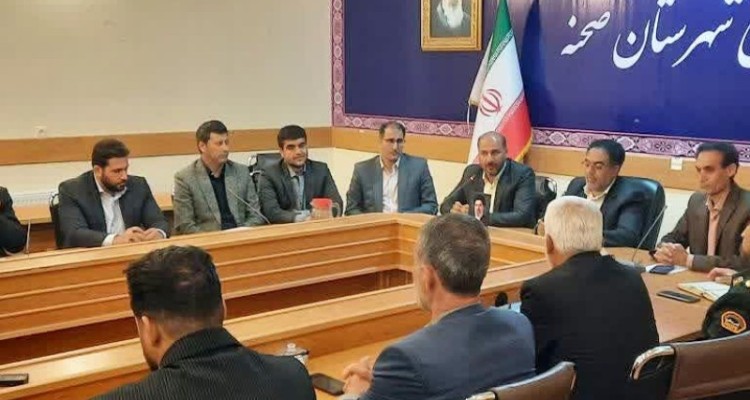 نشست ستاد برگزاری مراسم جان‌فدا در شهرستان صحنه