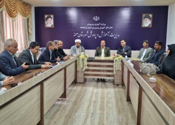 دیدار فرمانده سپاه شهرستان صحنه با مدیر آموزش‌ و پرورش به مناسبت هفته معلم و هفته عقیدتی ـ سیاسی