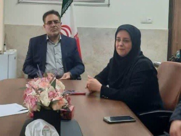 اهدای اقلام مصرفی به بیمارستان با حضور فرماندار   