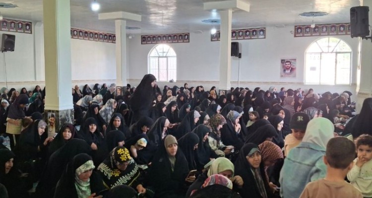 طنین نجوای بندگی در جوار شهدای گمنام  صحنه