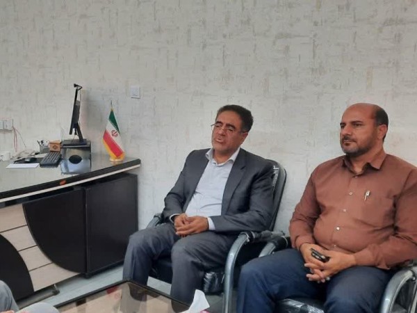 فرماندار شهرستان صحنه به مناسبت هفته قوه قضائیه با رئیس دادگستری و دادستان دیدار کرد   