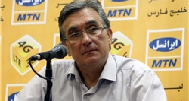 ایوانکوویچ: این هوا برای فوتبال عادی نیست و هر دو تیم مشکل خواهند داشت/باید خوشحالی را به هواداران هدیه کنیم