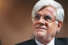 کسانی که فکر می‌کنند صلاحیتشان تایید نمی‌شود وارد میدان نشوند 