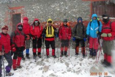 اعضاء گروه کوهنوردی راخ شهرستان صحنه به ارتفاعات امروله صعود کردند + تصویر