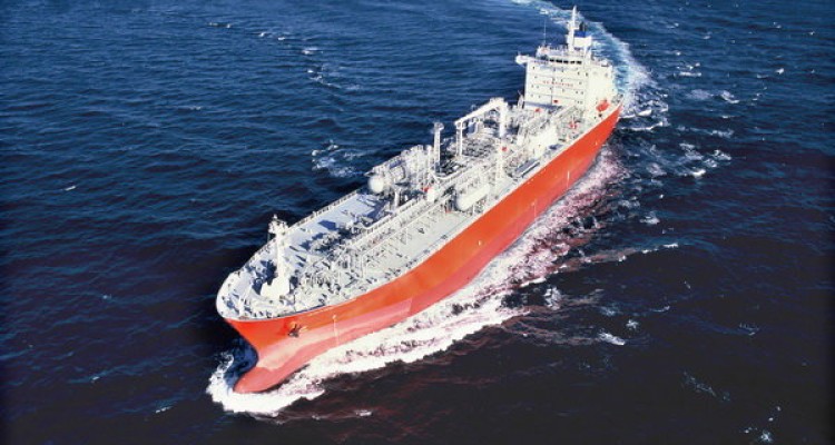 اولین کشتی‌های نفتکش اروپایی وارد ایران شدند
