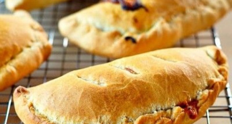  طرز تهیه نان شکم پر با خمیر جادویی 