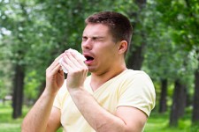  اگر آلرژی بهاری دارید این ها را نخورید 