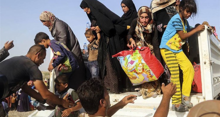 خروج بیش از ۷ هزار عراقی از فلوجه طی روزهای گذشته