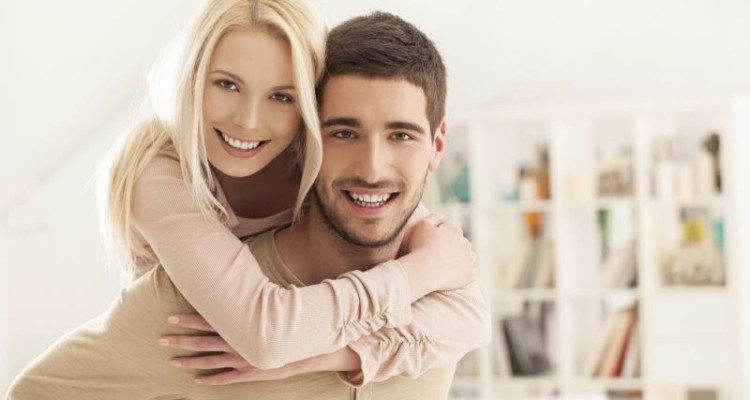  ۱۰ موضوعی که نباید هیچوقت از نامزدتان پنهان کنید 