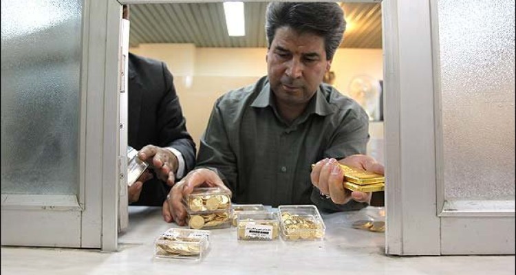 تداوم صعود قیمت سکه در بازار / دلار ۸ تومان گران شد