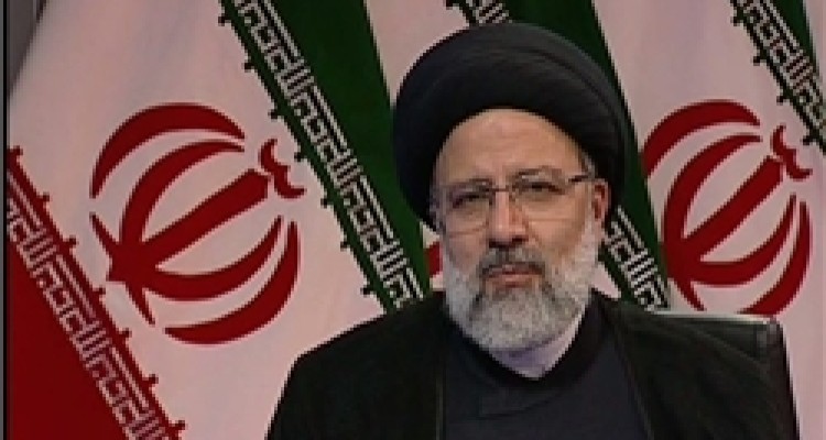 افرادی که به دنبال التهاب هستند در برابر اراده و انتخاب مردم خاضع و تسلیم باشند/ برای نجات ایران همراه خانواده پای صندوق‌های رأی برویم