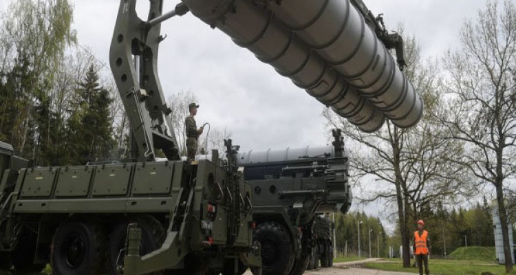 ترکیه و مسکو درباره تحویل سامانه اس ۴۰۰ به توافق رسیدند