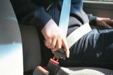 بستن کمربند ایمنی سالانه موجب پیشگیری از ۳۵۰۰ مرگ شده است