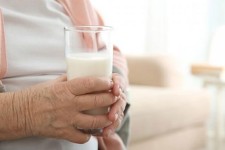 دلایل پوکی استخوان در سالمندان