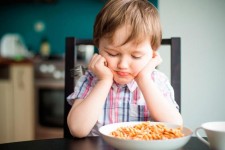 غذاهای مضر برای کودکان