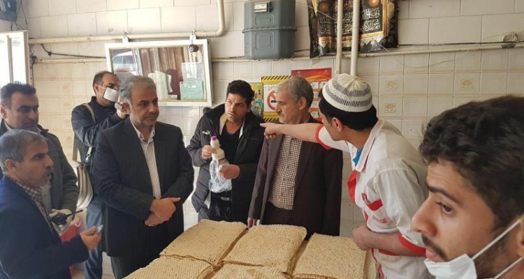 خبازی های سطح شهر کنگاور زیر ذره بین تیم بهداشتی مقابله با کرونا